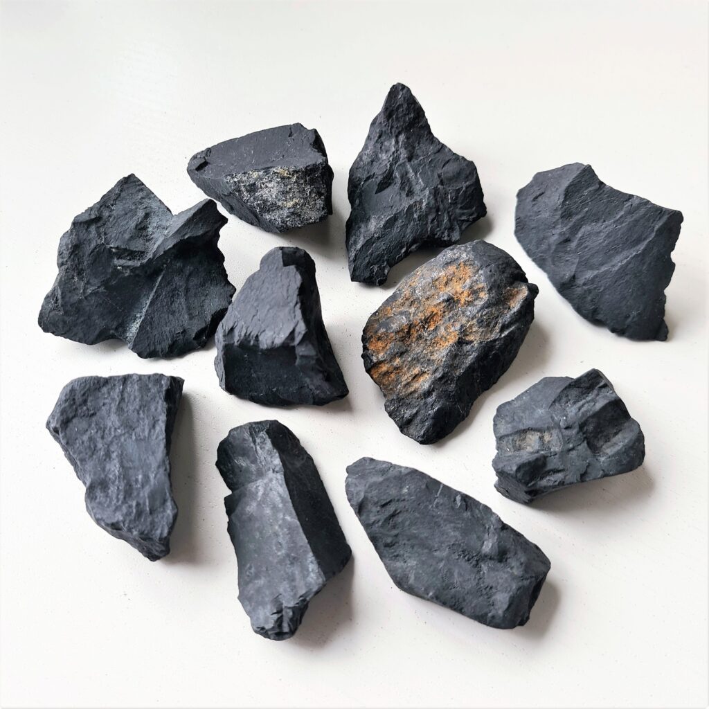 shungit- råa bitar